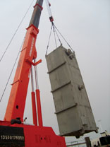 珠海天然氣液化項目冷箱、吸收塔設(shè)備安裝工程